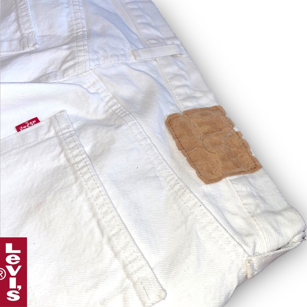 Vintage White 501’s